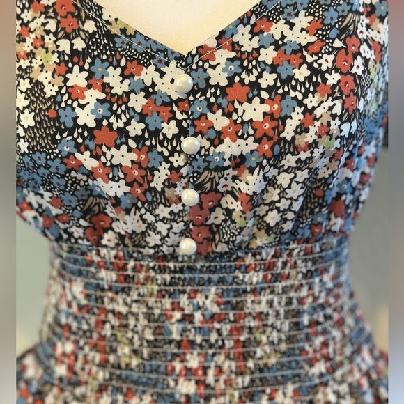 SHEIN Multicolor Floral Top - Picture 4 of 6